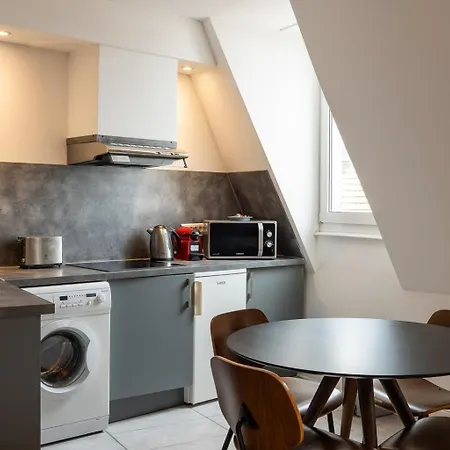 아파트 Cityheart By Max - Prime Spot, Full Of Charm *